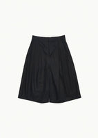 two tuck wide shorts, black - Image 1