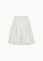 two tuck wide shorts, ivory - Image 1