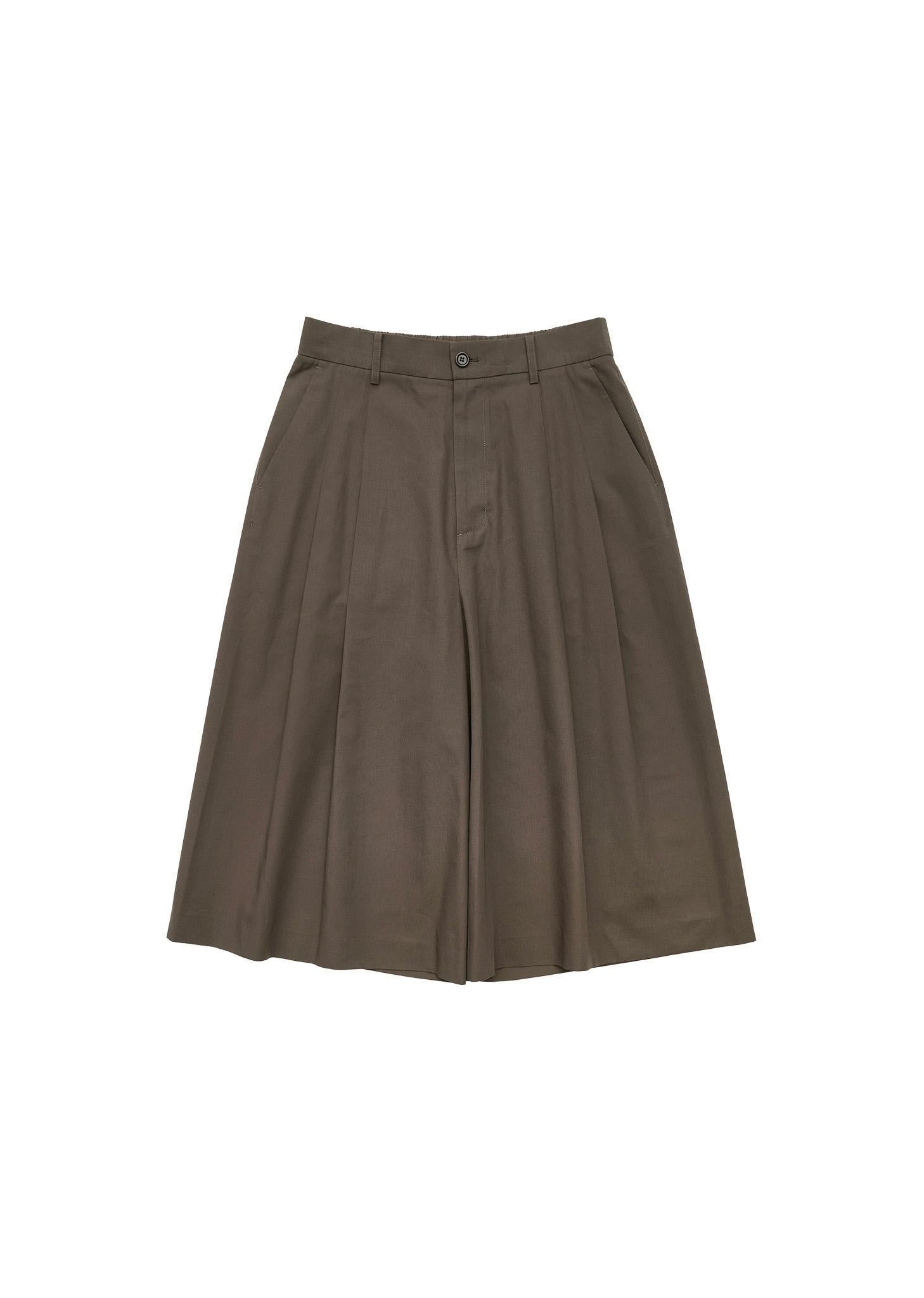 wide bermuda pants, brown