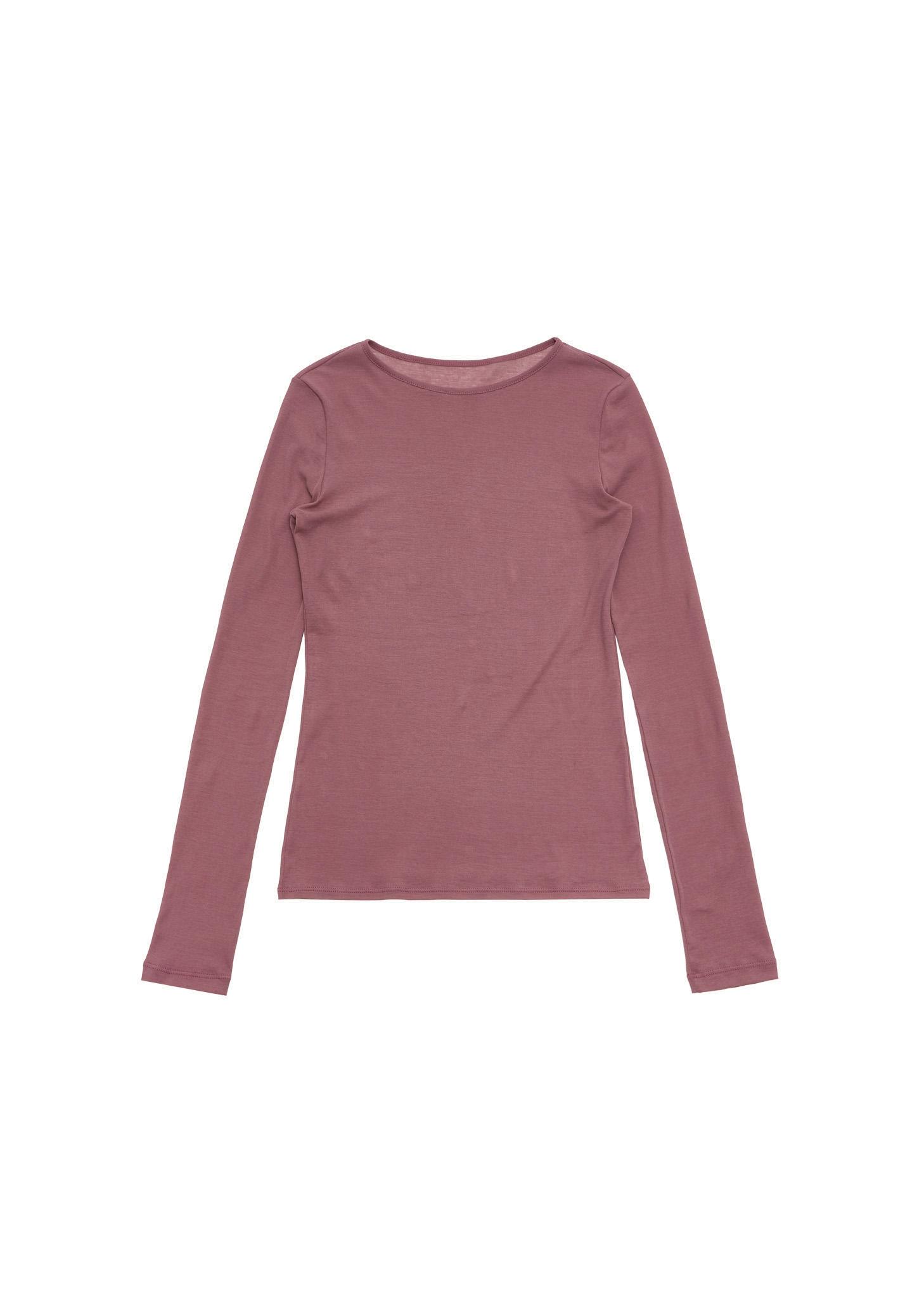 round t-shirt, wine