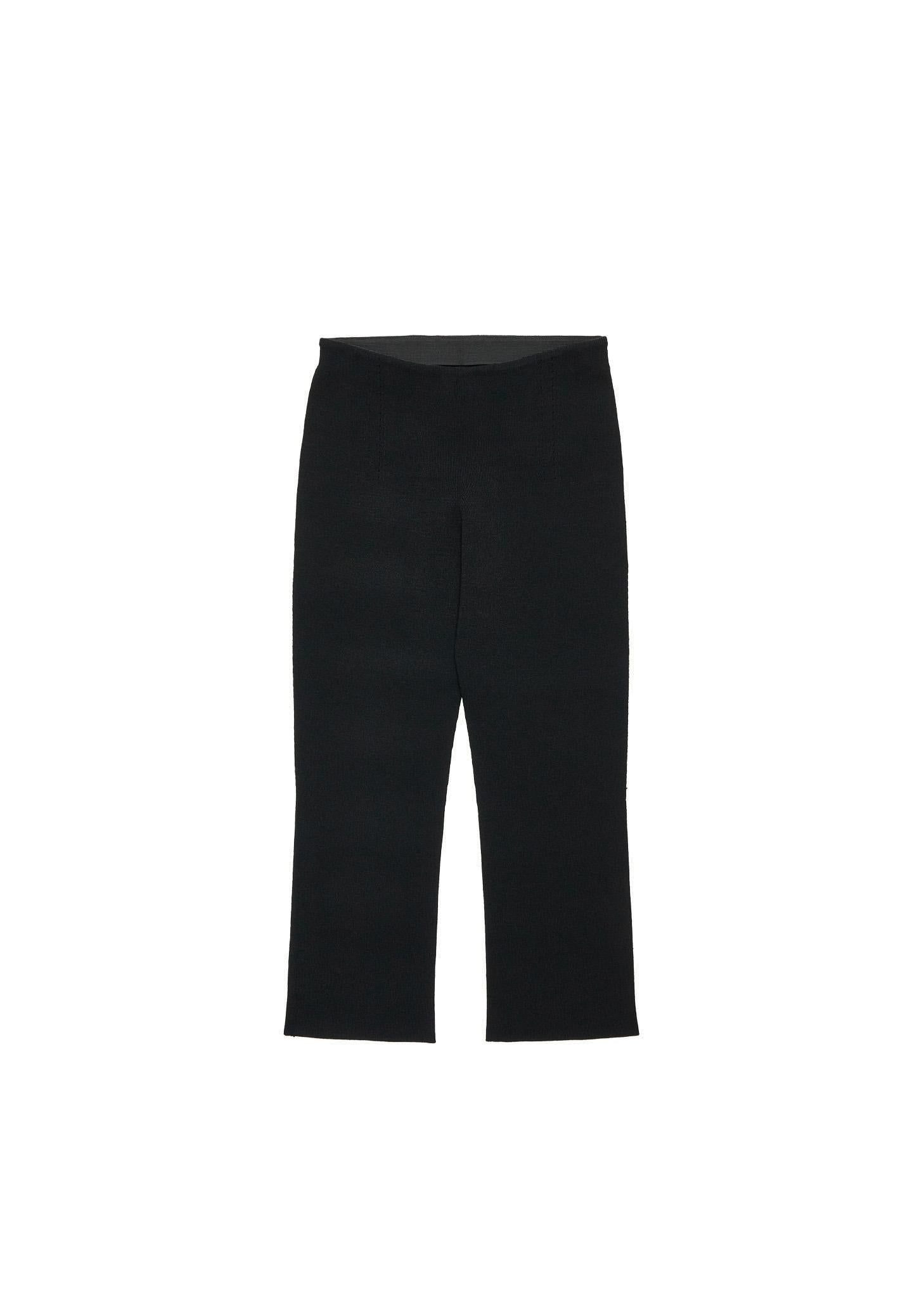 wholegarment knit capri pants, black