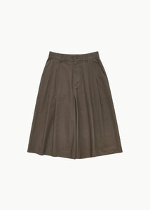 wide bermuda pants, brown
