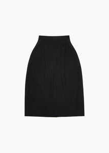 curved silhouette skirt, black