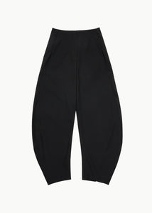 curved silhouette pants, black