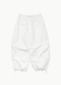 women's drawstring capri pants, white