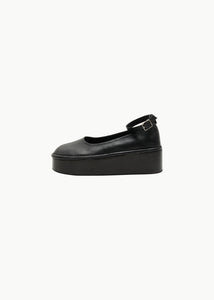 platform flats, black