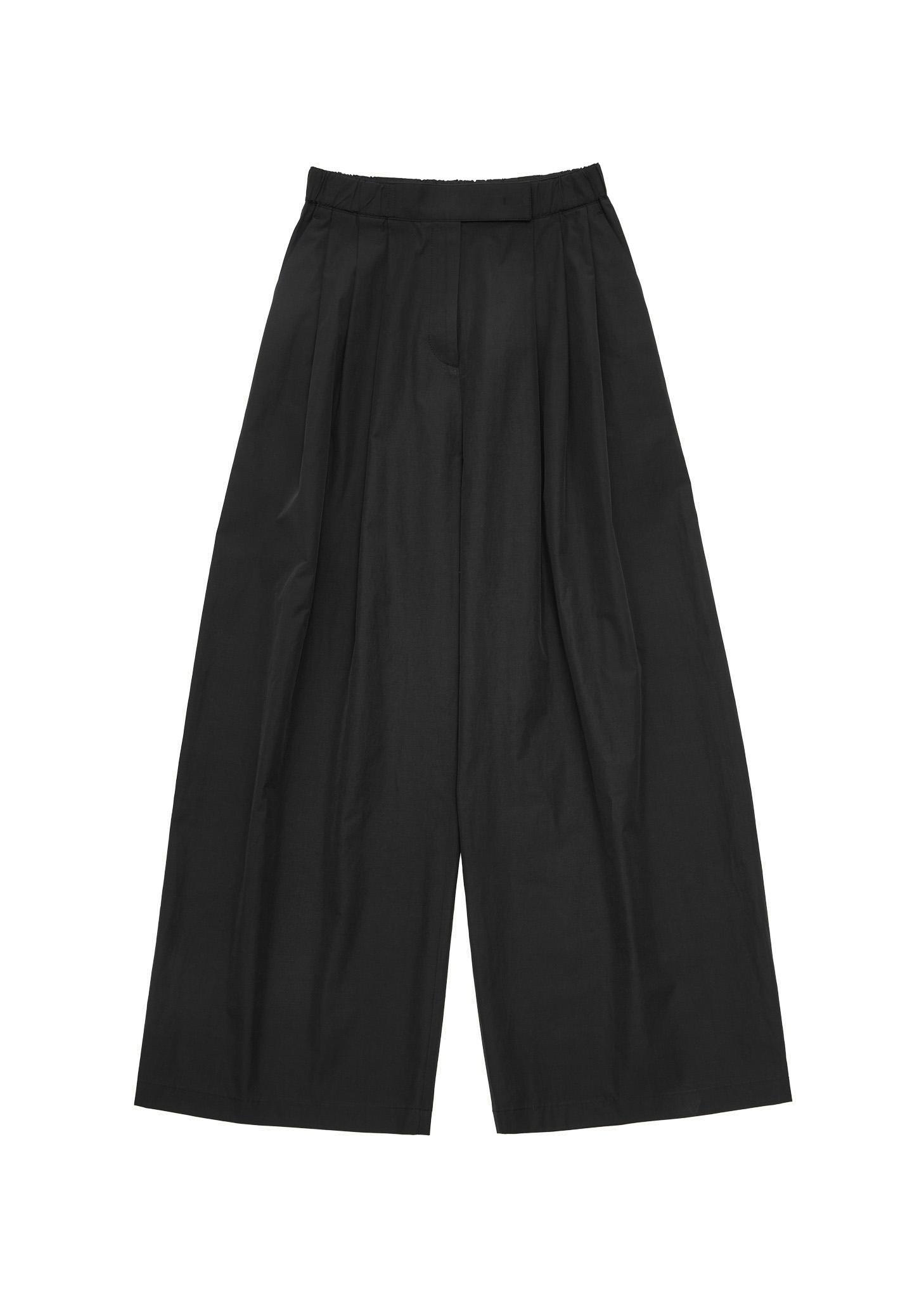 three tuck banding pants, black