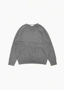 racoon v-neck knit, grey